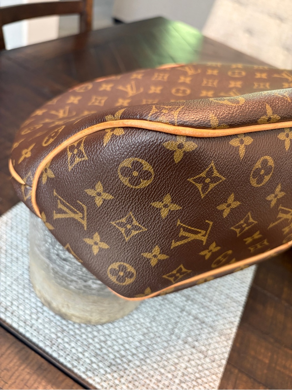 Louis Vuitton Delightful in Monogram Canvas - Picture 7 of 17